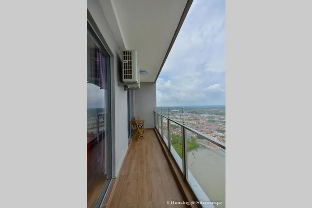 Ken Home Silverscape Block A 5Pax No Wifi Malacca Malajsie